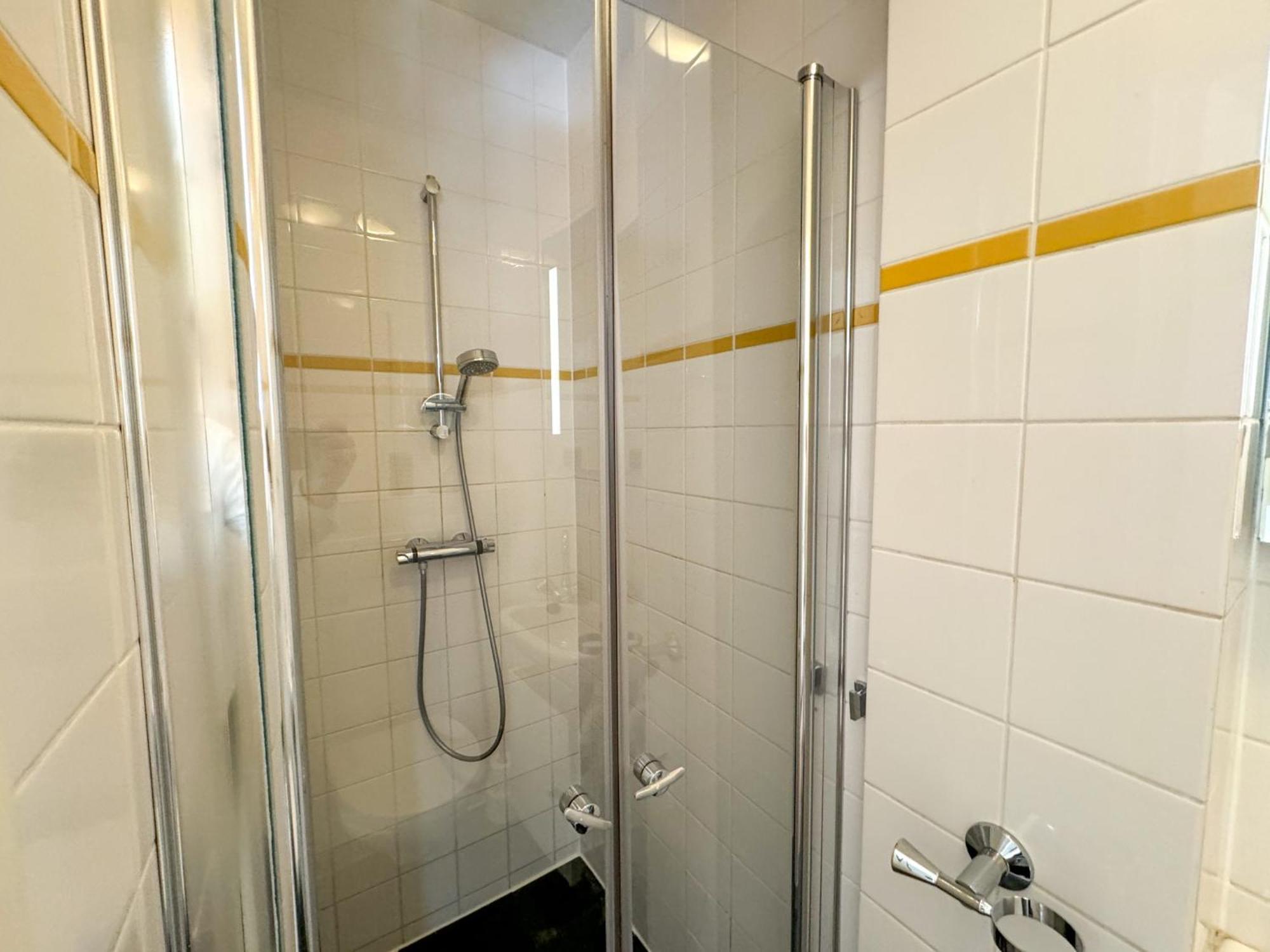 Yourbnb Suites Haarlemmerstraat 암스테르담 외부 사진