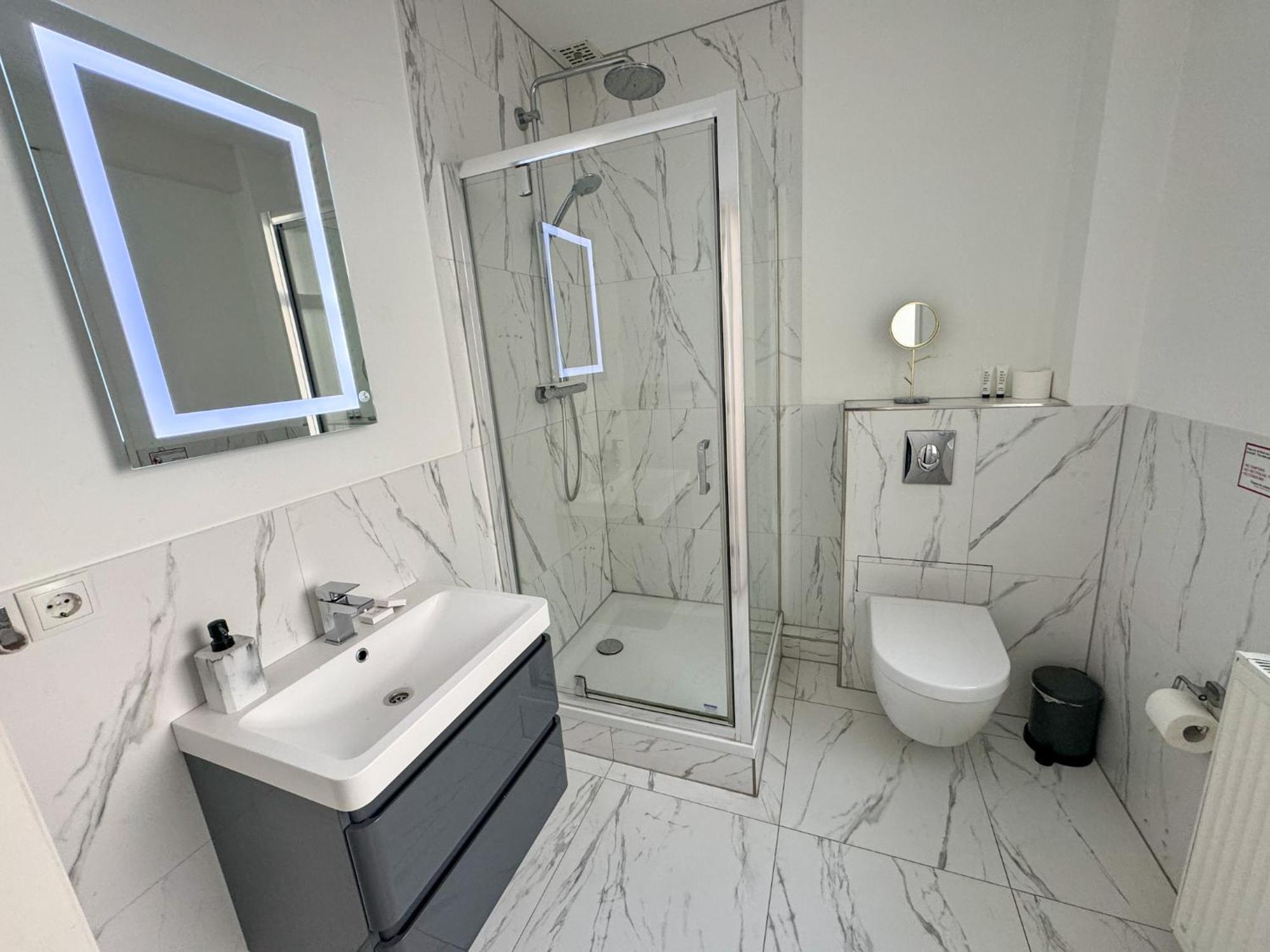 Yourbnb Suites Haarlemmerstraat 암스테르담 외부 사진