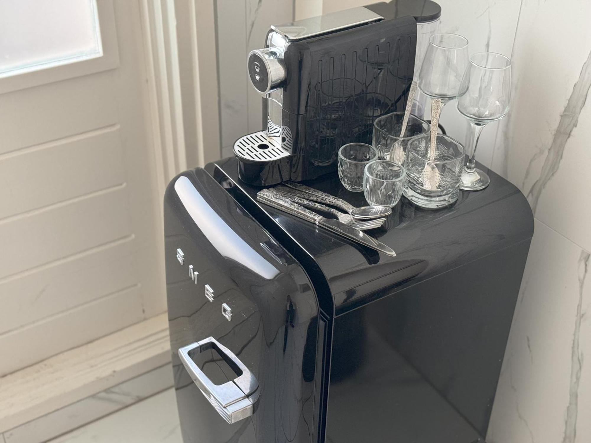 Yourbnb Suites Haarlemmerstraat 암스테르담 외부 사진